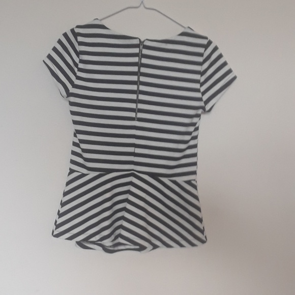 Pembine top - Picture 3 of 3